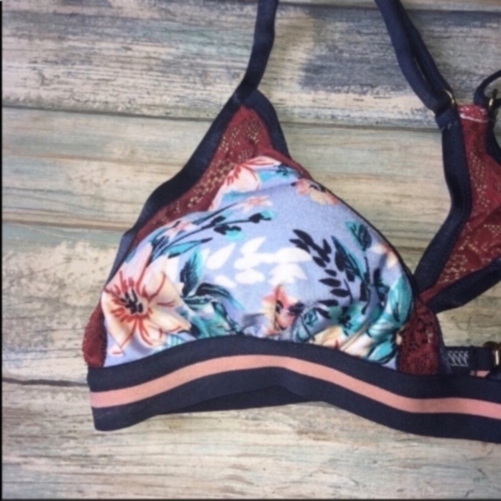 Xhilaration Floral Bikini Top Medium Blue Red Triangle Swim Top Contrast Trim - Picture 3 of 5